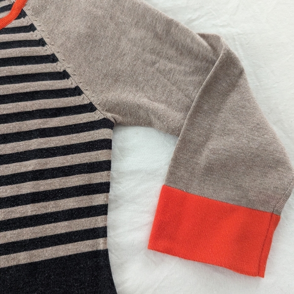 Jessica H Knit Dress - Picture 7 of 11